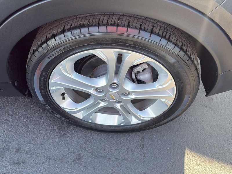 Chevrolet Bolt EV Vehicle Full-screen Gallery Image 18