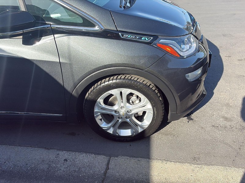 Chevrolet Bolt EV Vehicle Full-screen Gallery Image 22