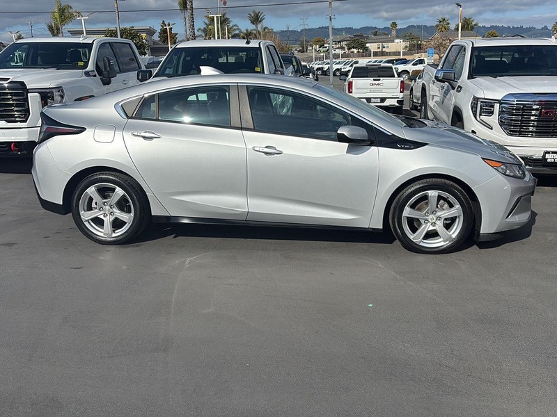 Chevrolet Volt Vehicle Full-screen Gallery Image 15