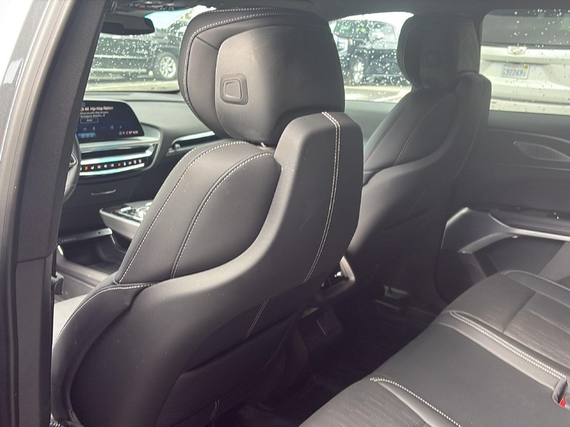 Cadillac LYRIQ Vehicle Full-screen Gallery Image 27