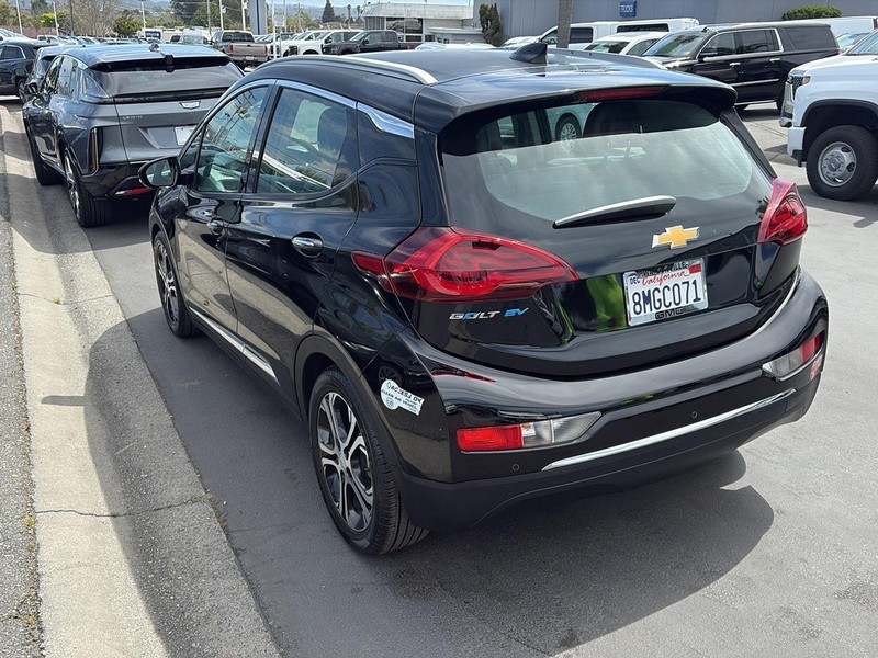 Chevrolet Bolt EV Vehicle Full-screen Gallery Image 05