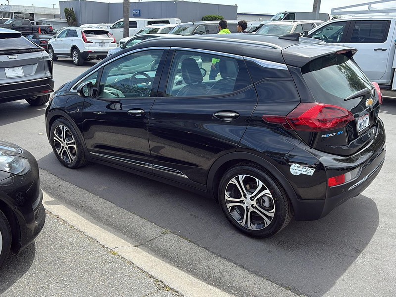 Chevrolet Bolt EV Vehicle Full-screen Gallery Image 06