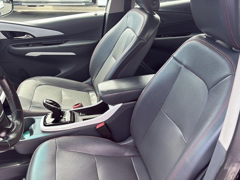 Chevrolet Bolt EV Vehicle Full-screen Gallery Image 12
