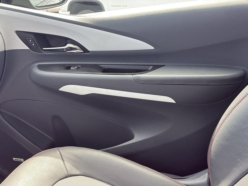 Chevrolet Bolt EV Vehicle Full-screen Gallery Image 25