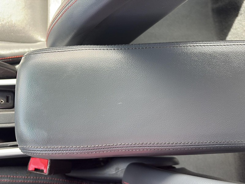 Chevrolet Bolt EV Vehicle Full-screen Gallery Image 27