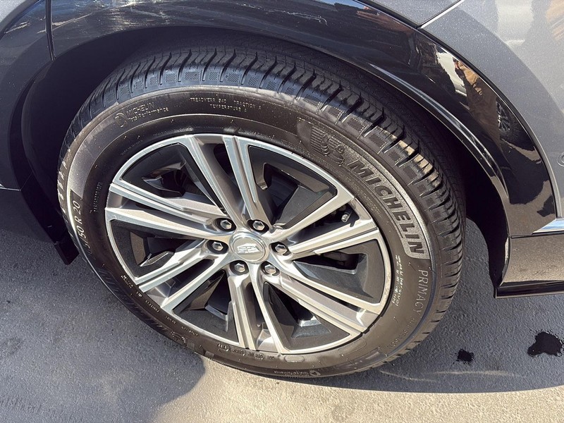 Cadillac LYRIQ Vehicle Full-screen Gallery Image 20