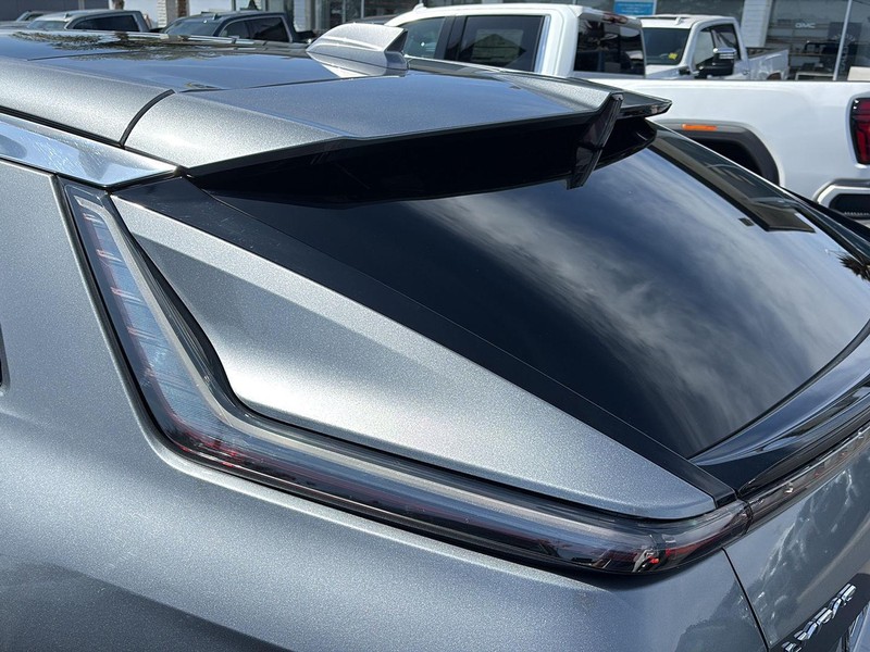 Cadillac LYRIQ Vehicle Full-screen Gallery Image 21