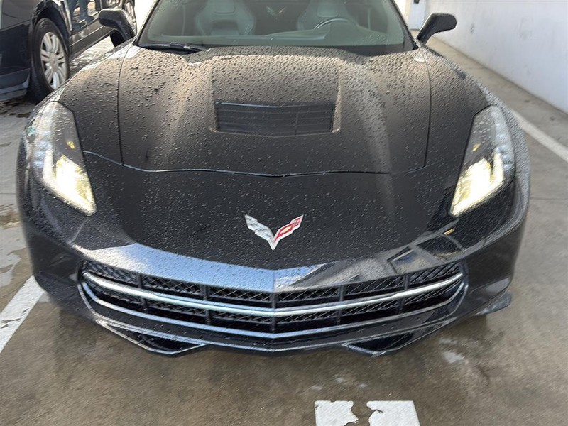 Chevrolet Corvette Vehicle Full-screen Gallery Image 26