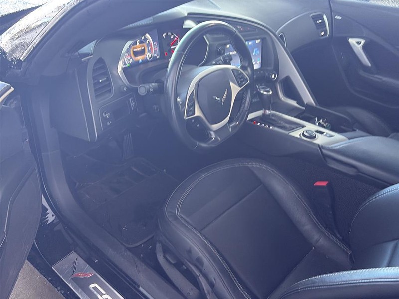 Chevrolet Corvette Vehicle Full-screen Gallery Image 27