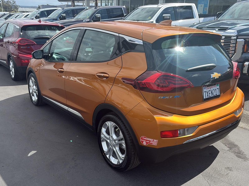 Chevrolet Bolt EV Vehicle Full-screen Gallery Image 03