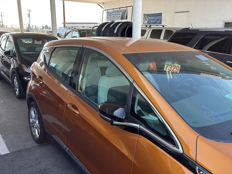Chevrolet Bolt EV Vehicle Full-screen Gallery Image 06