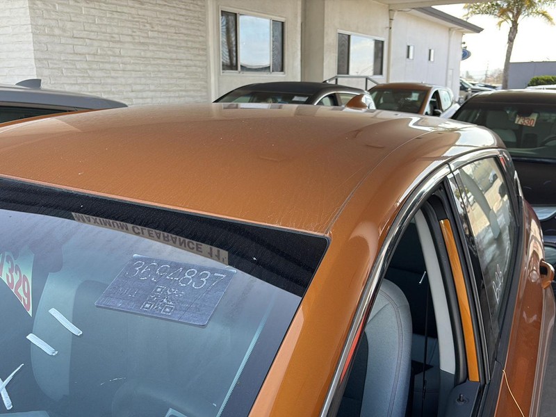 Chevrolet Bolt EV Vehicle Full-screen Gallery Image 08