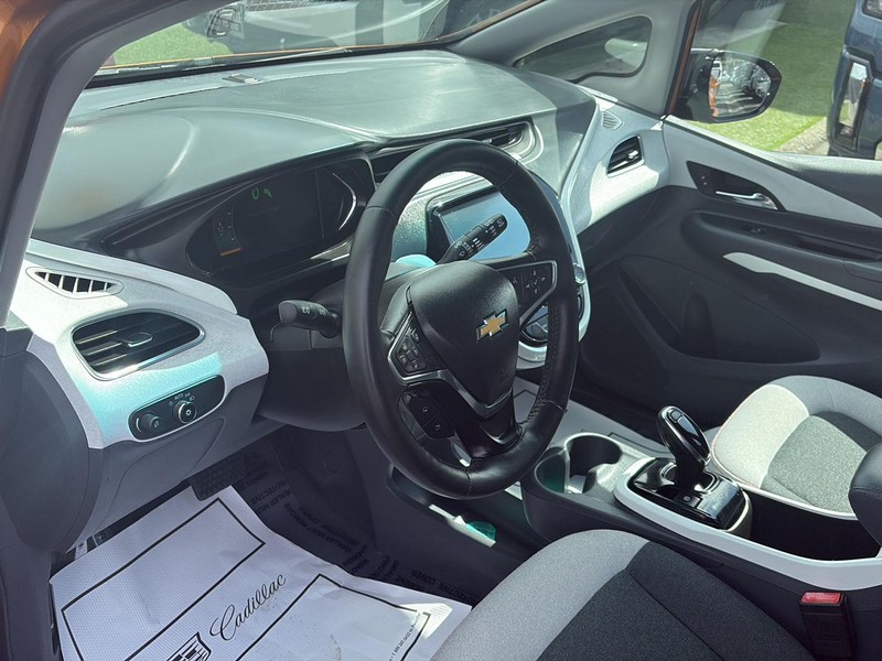 Chevrolet Bolt EV Vehicle Full-screen Gallery Image 25