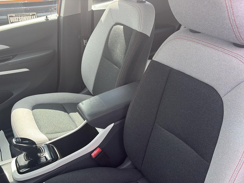 Chevrolet Bolt EV Vehicle Full-screen Gallery Image 26