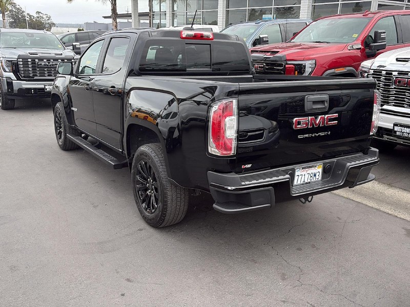 GMC Canyon Vehicle Full-screen Gallery Image 03