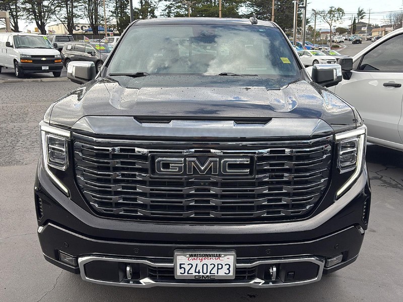 GMC Sierra 1500 Vehicle Full-screen Gallery Image 10