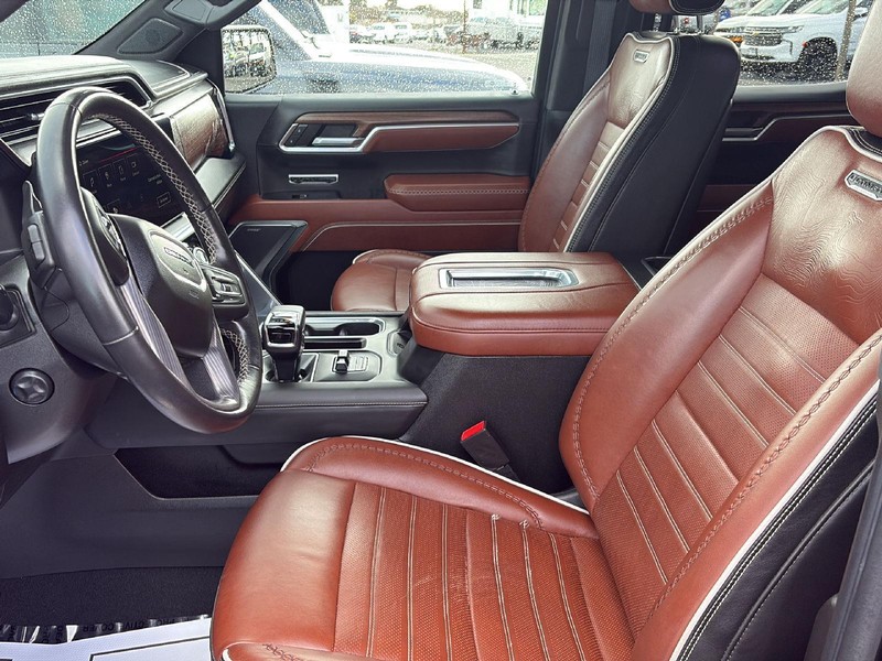 GMC Sierra 1500 Vehicle Full-screen Gallery Image 19