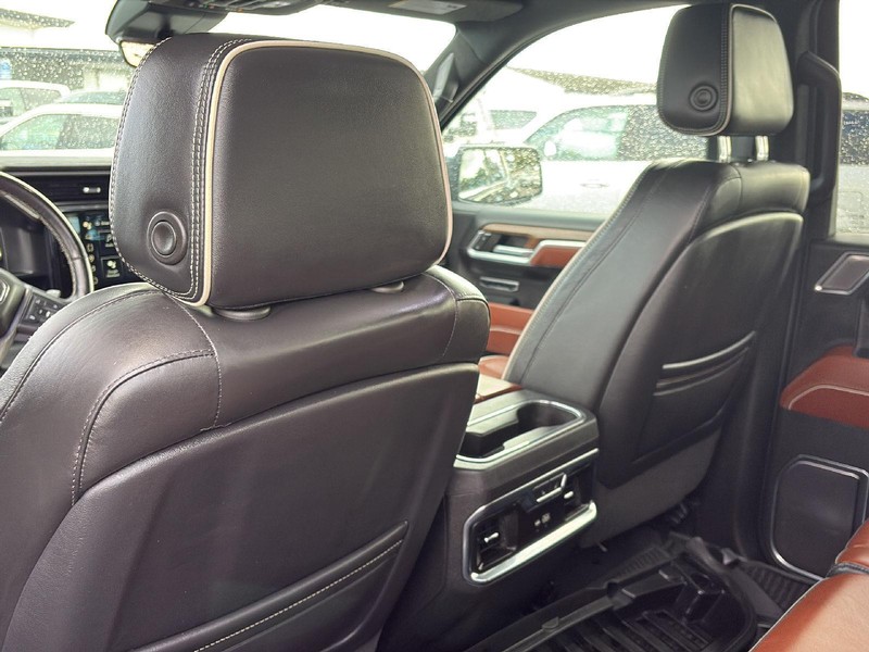 GMC Sierra 1500 Vehicle Full-screen Gallery Image 22