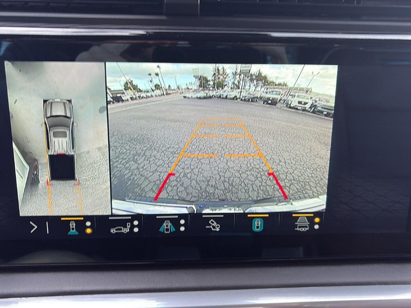 GMC Sierra 1500 Vehicle Full-screen Gallery Image 38