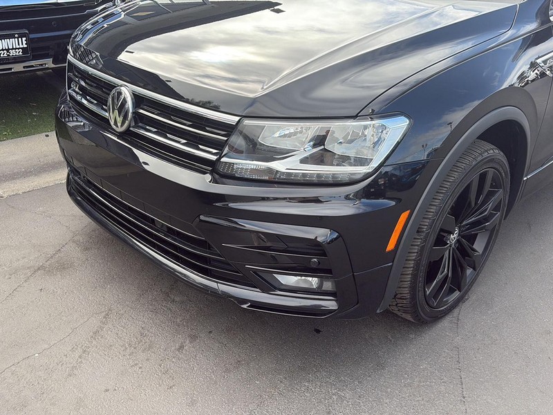 Volkswagen Tiguan Vehicle Full-screen Gallery Image 18