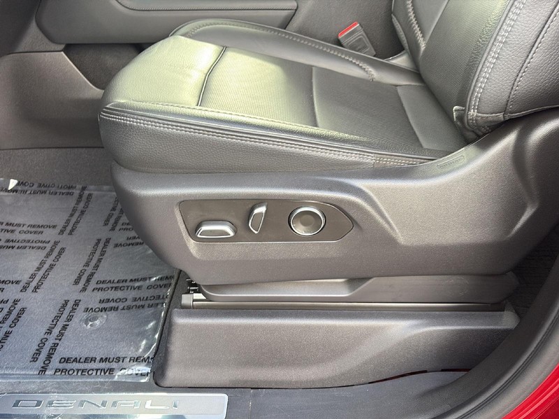 GMC Sierra 2500HD Vehicle Full-screen Gallery Image 21