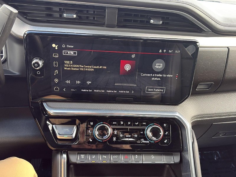 GMC Sierra 2500HD Vehicle Full-screen Gallery Image 27