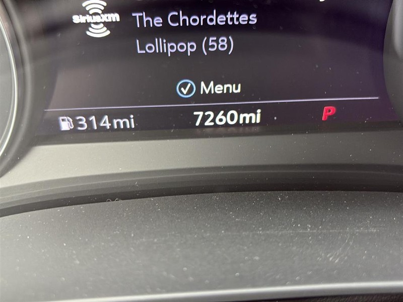 Cadillac XT5 Vehicle Full-screen Gallery Image 24