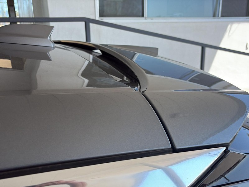 Cadillac LYRIQ Vehicle Full-screen Gallery Image 21