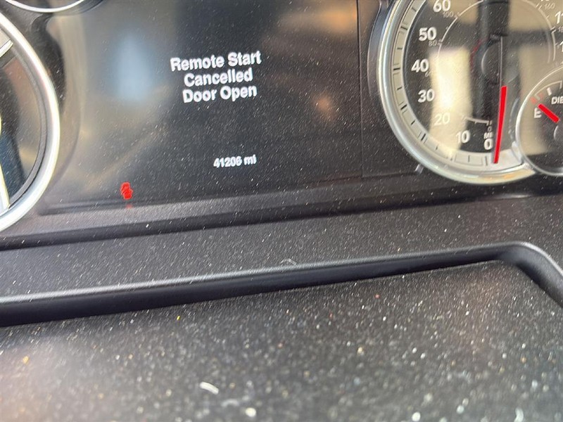 Ram 3500 Vehicle Full-screen Gallery Image 11
