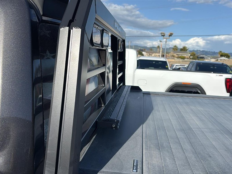 Ram 3500 Vehicle Full-screen Gallery Image 16