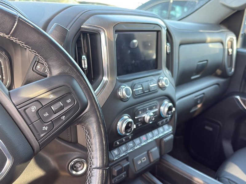 GMC Sierra 2500HD Vehicle Full-screen Gallery Image 07