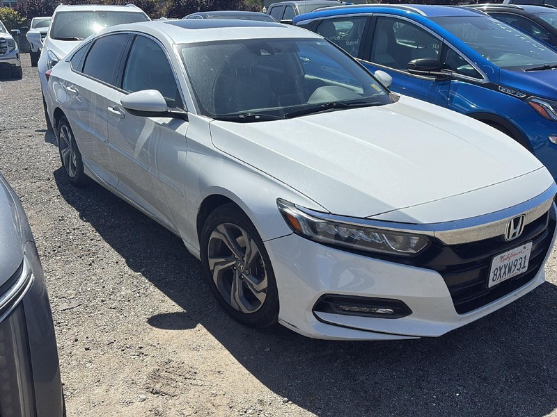 Honda Accord Sedan Vehicle Full-screen Gallery Image 04