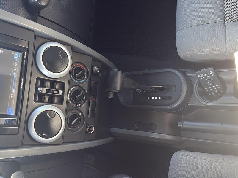 Jeep Wrangler Vehicle Full-screen Gallery Image 27