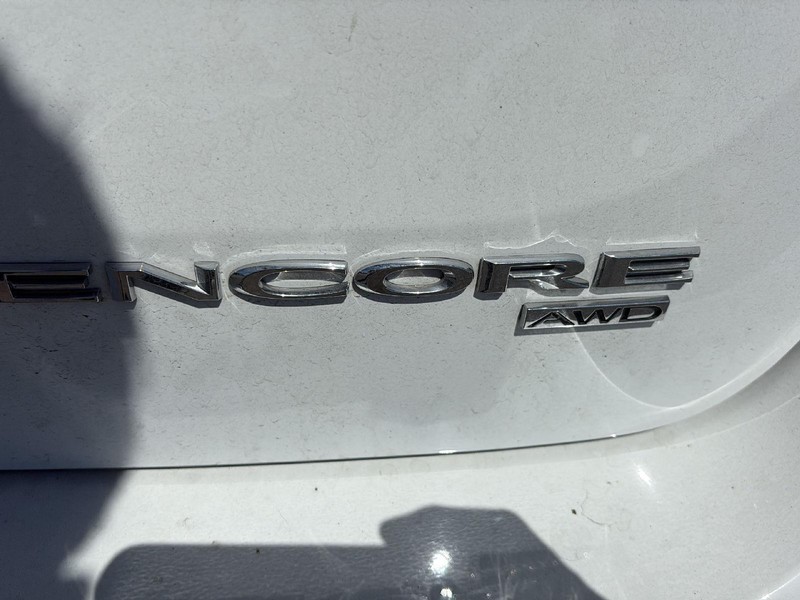 Buick Encore Vehicle Full-screen Gallery Image 04