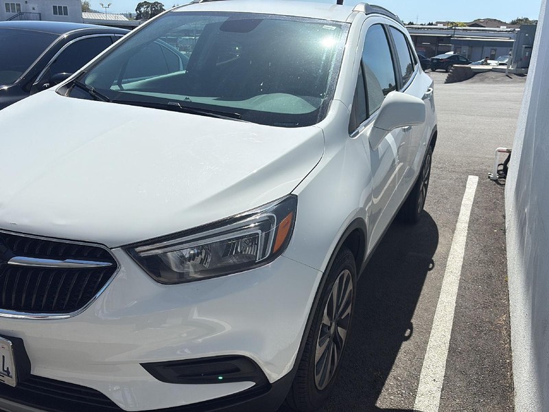 Buick Encore Vehicle Full-screen Gallery Image 08