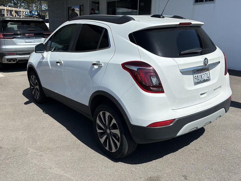 Buick Encore Vehicle Full-screen Gallery Image 12