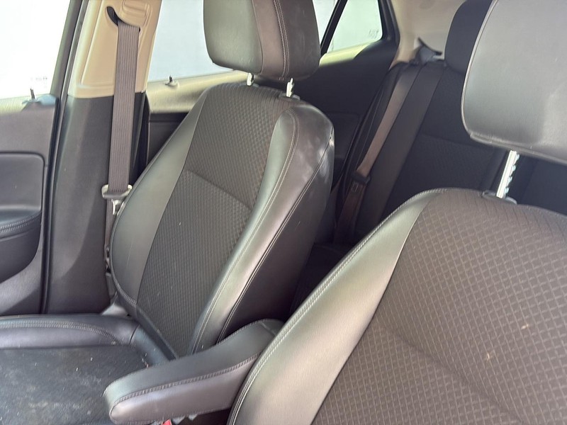 Buick Encore Vehicle Full-screen Gallery Image 21