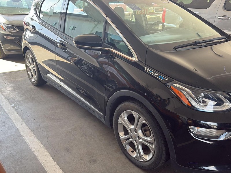 Chevrolet Bolt EV Vehicle Full-screen Gallery Image 06