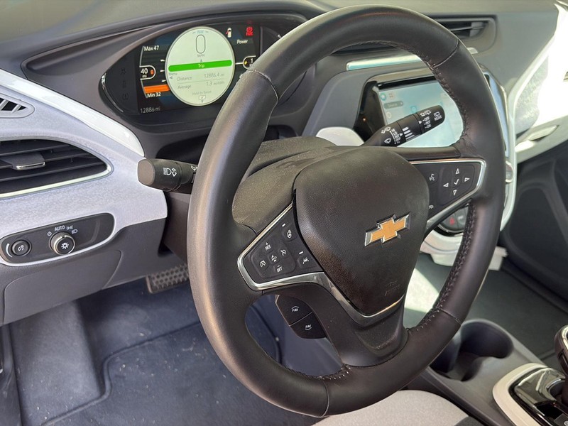 Chevrolet Bolt EV Vehicle Full-screen Gallery Image 08