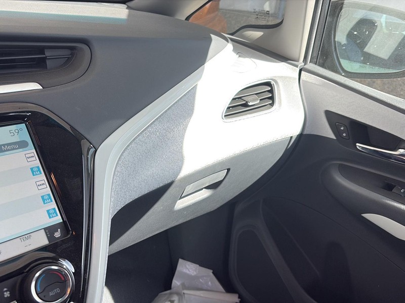 Chevrolet Bolt EV Vehicle Full-screen Gallery Image 11