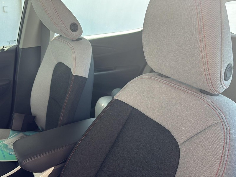 Chevrolet Bolt EV Vehicle Full-screen Gallery Image 13