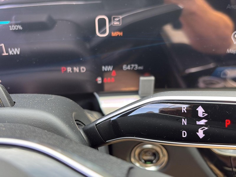 Cadillac LYRIQ Vehicle Full-screen Gallery Image 12