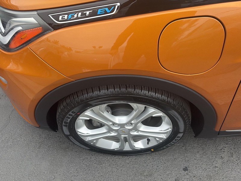 Chevrolet Bolt EV Vehicle Full-screen Gallery Image 15