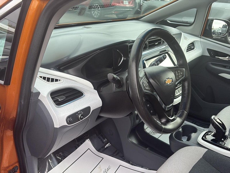 Chevrolet Bolt EV Vehicle Full-screen Gallery Image 17