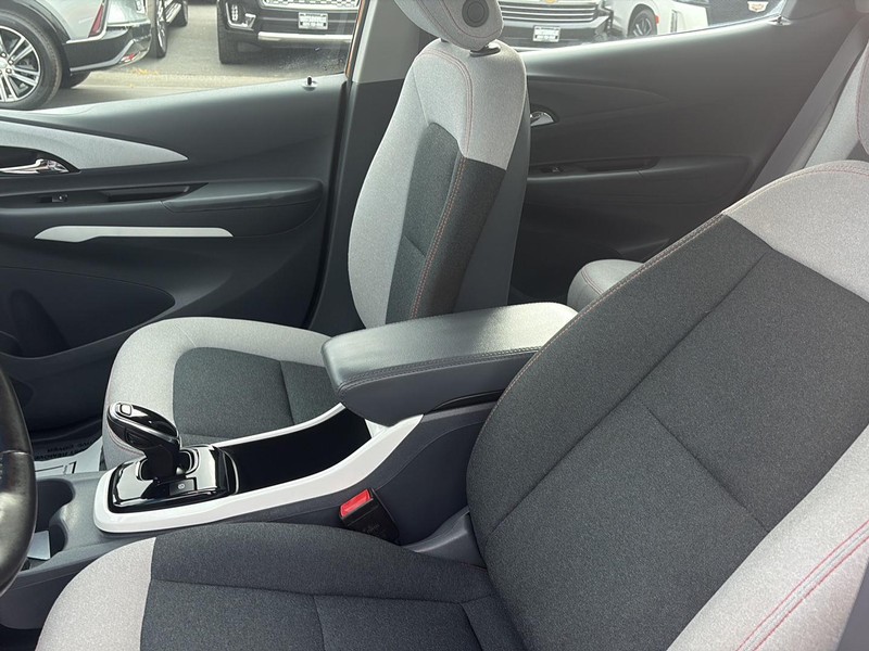 Chevrolet Bolt EV Vehicle Full-screen Gallery Image 18