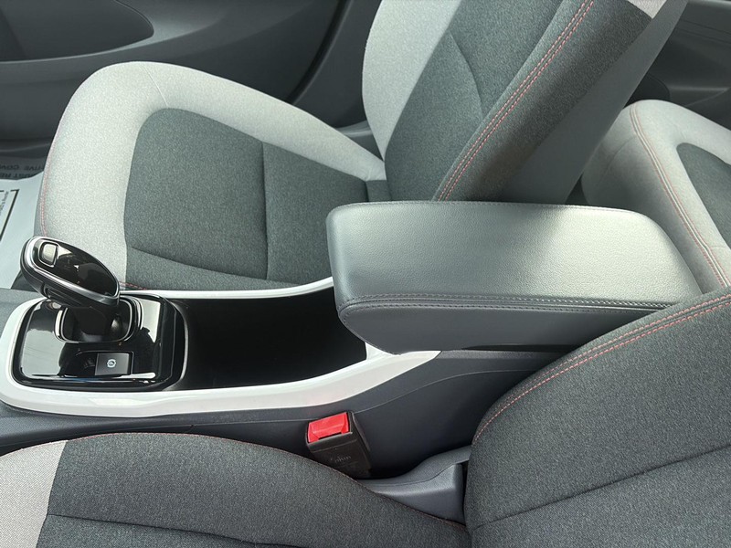 Chevrolet Bolt EV Vehicle Full-screen Gallery Image 19