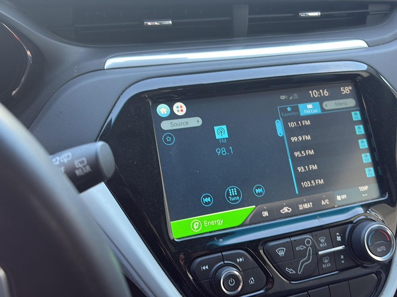 Chevrolet Bolt EV Vehicle Full-screen Gallery Image 07