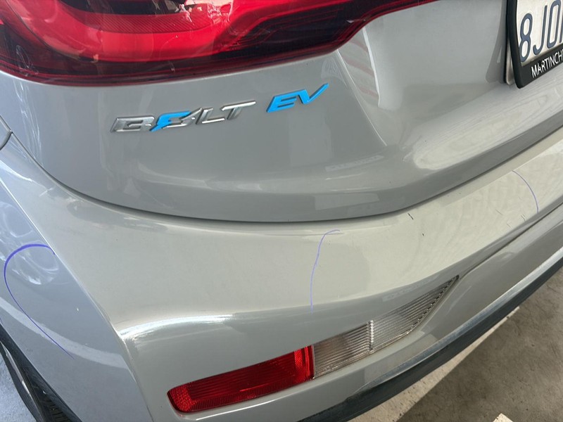 Chevrolet Bolt EV Vehicle Full-screen Gallery Image 11