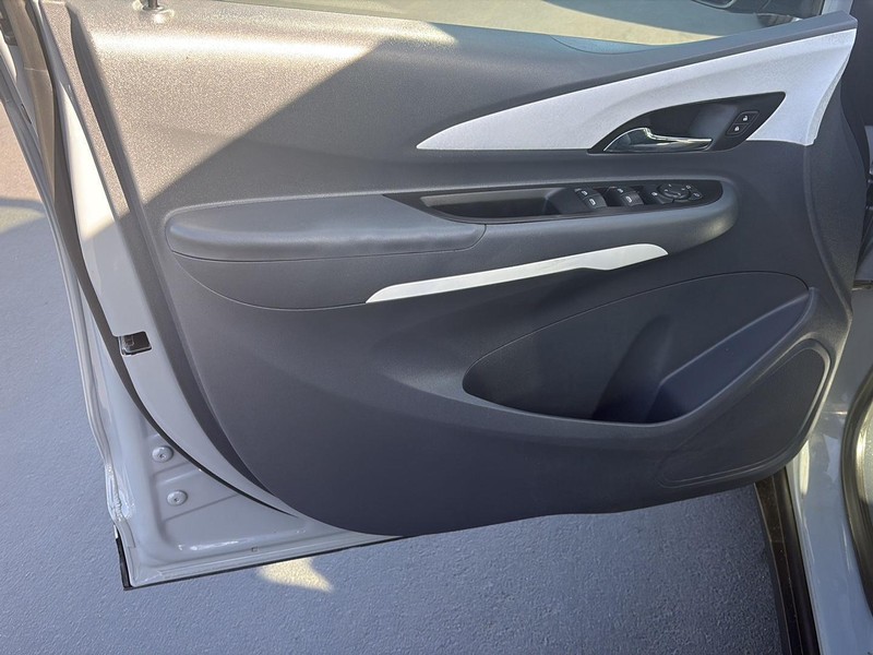 Chevrolet Bolt EV Vehicle Full-screen Gallery Image 21