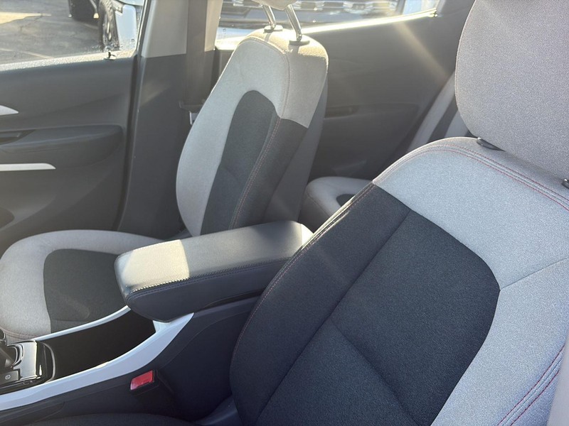 Chevrolet Bolt EV Vehicle Full-screen Gallery Image 23
